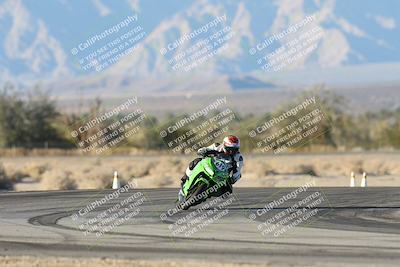 media/Dec-07-2025-CVMA (Sun) [[3e7d2de5dc]]/Race 18-Formula Twins-Formula 40 UL/